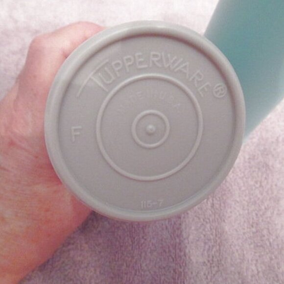 Vintage SET OF 3 Tupperware STACKING Bell TUMBLERS 12 oz COUNTRY PASTELS #1348 - Picture 7 of 8